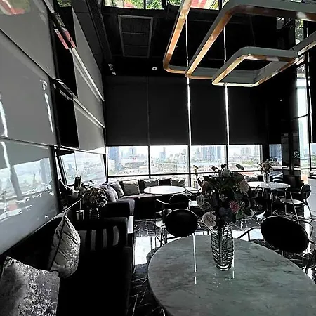 Thonburi Apartments